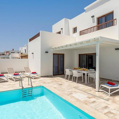 Villa Omura By Villa Plus بلايا بلانكا المظهر الخارجي الصورة