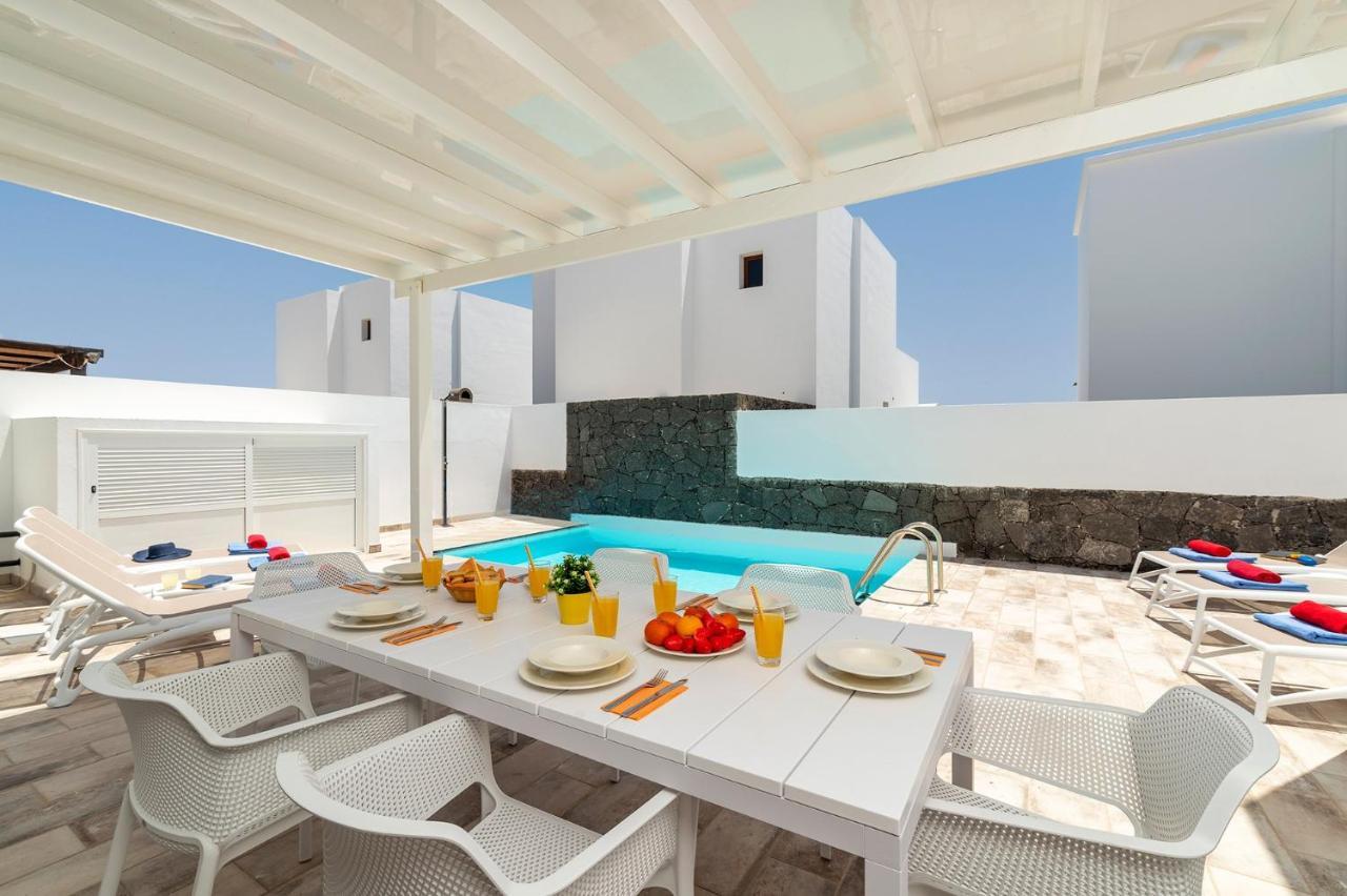 Villa Omura By Villa Plus بلايا بلانكا المظهر الخارجي الصورة
